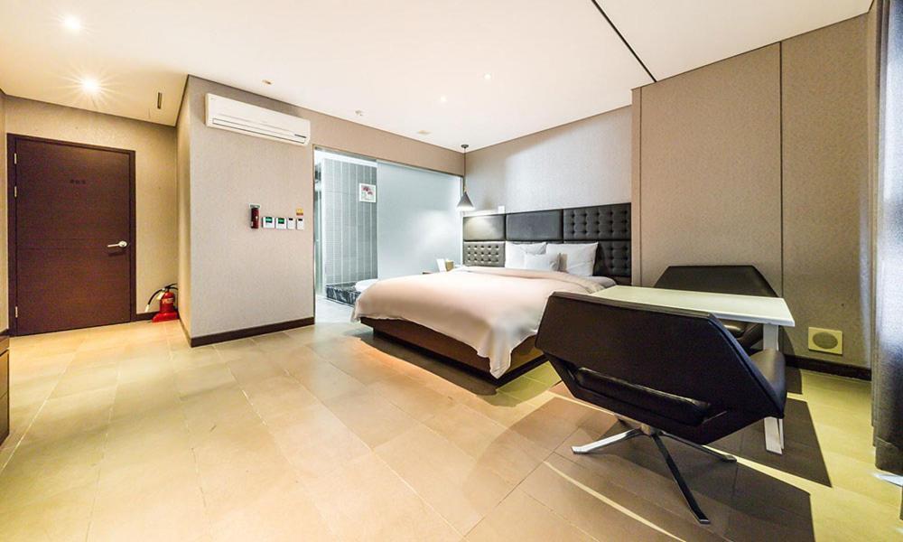 Yeongdeungpo Lifestyle F Hotel Seoul Ngoại thất bức ảnh